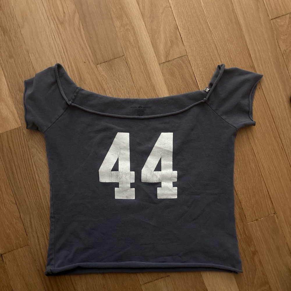 Brandy Melville Gray Short Sleeve Tee with White Print